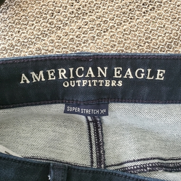 American Eagle Dark Wash Hi-Rise Super Stretch Jegging - Picture 7 of 9